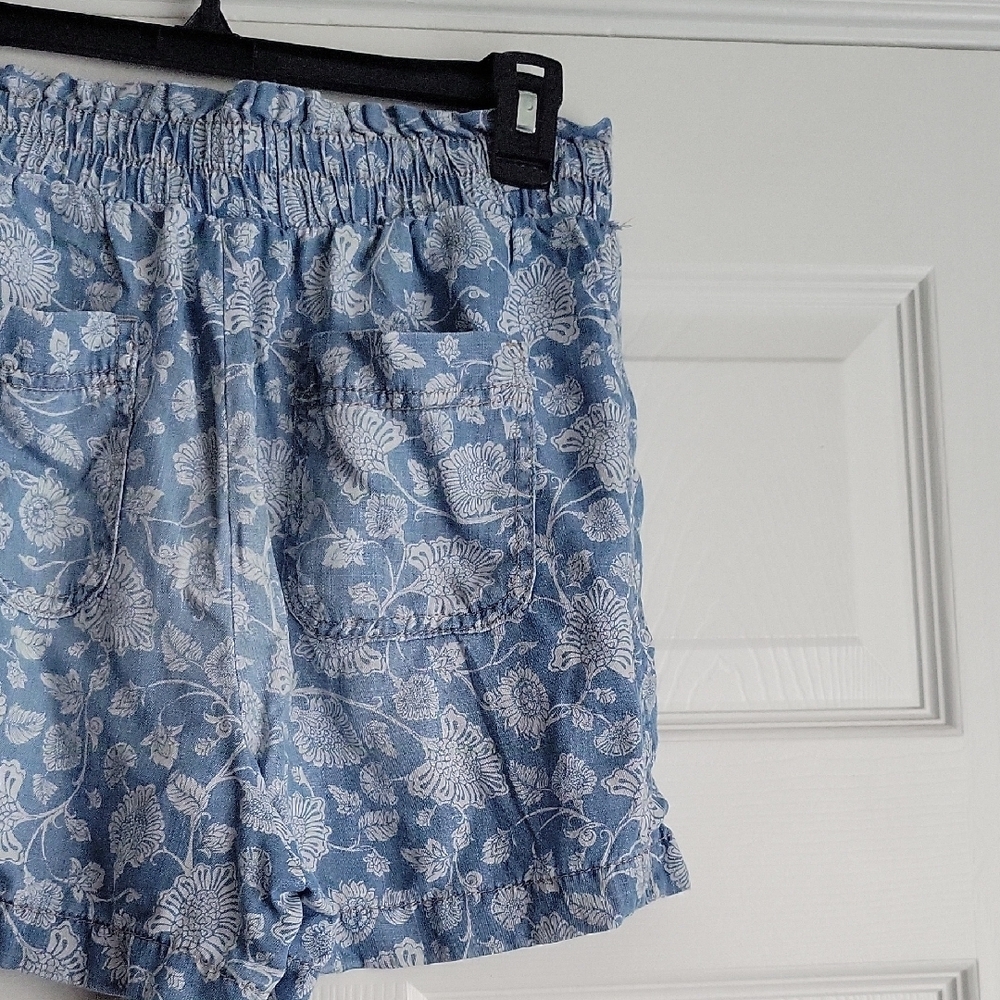 Knox Rose Floral Blue Women's Shorts - Picture 7 of 13
